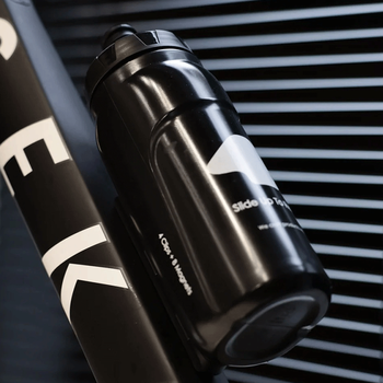 Magnetic Collapsible Cycling Water Bottle 590ML